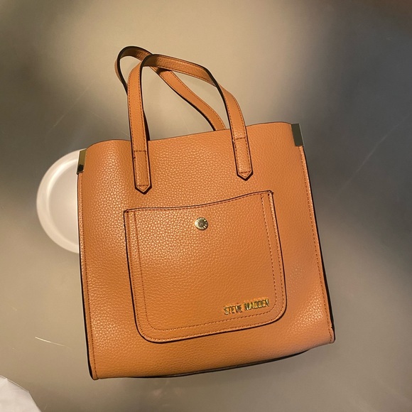 Like NEW!!  Steve Madden tote - Picture 1 of 12
